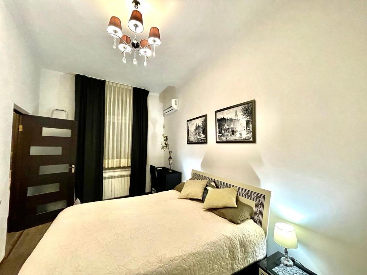 V&O Whitechocolateapt 800 M To Opera Lviv Luaran gambar