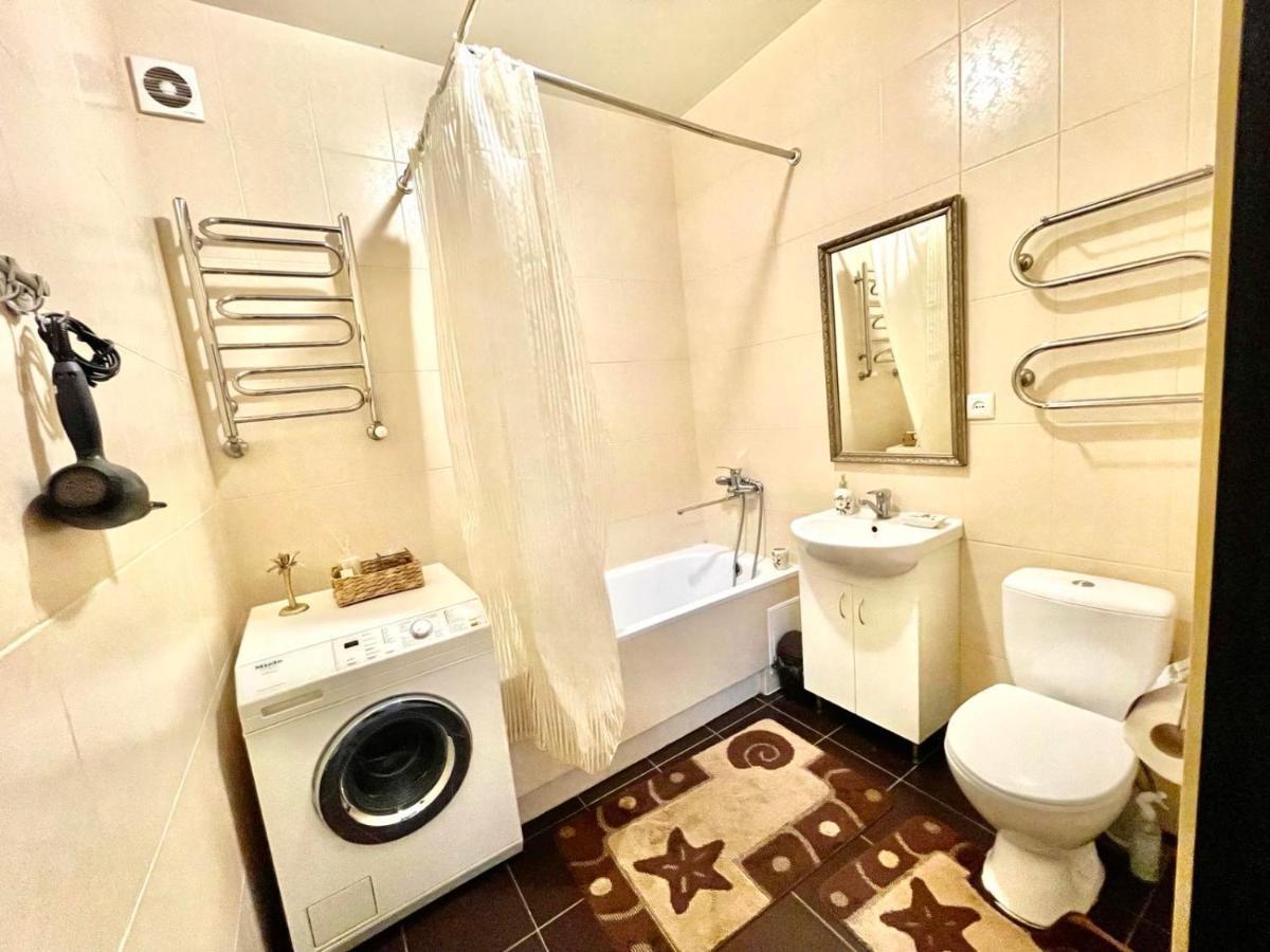 V&O Whitechocolateapt 800 M To Opera Lviv Luaran gambar