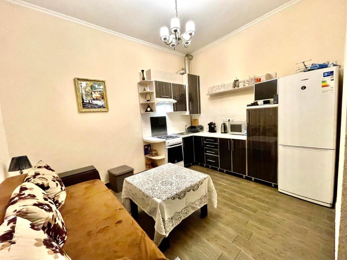 V&O Whitechocolateapt 800 M To Opera Lviv Luaran gambar