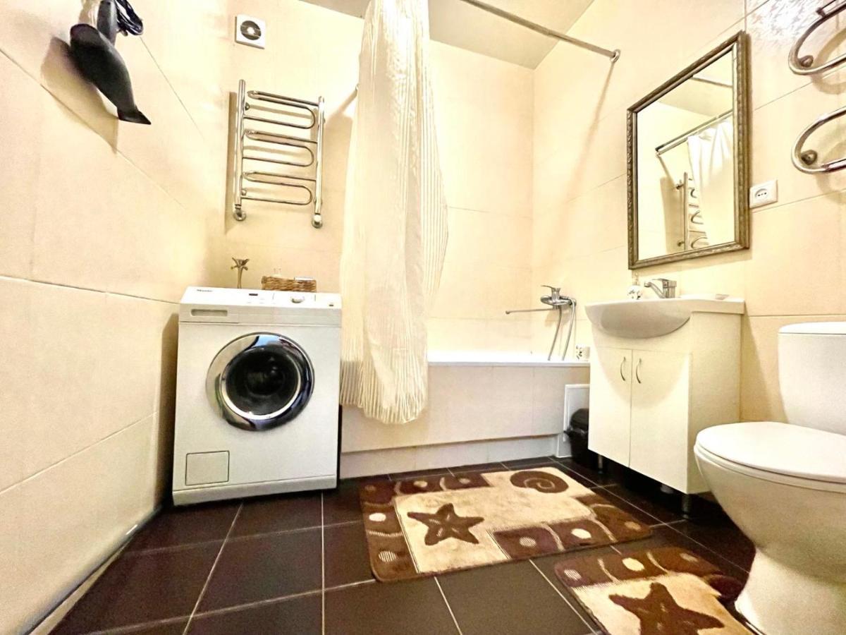 V&O Whitechocolateapt 800 M To Opera Lviv Luaran gambar