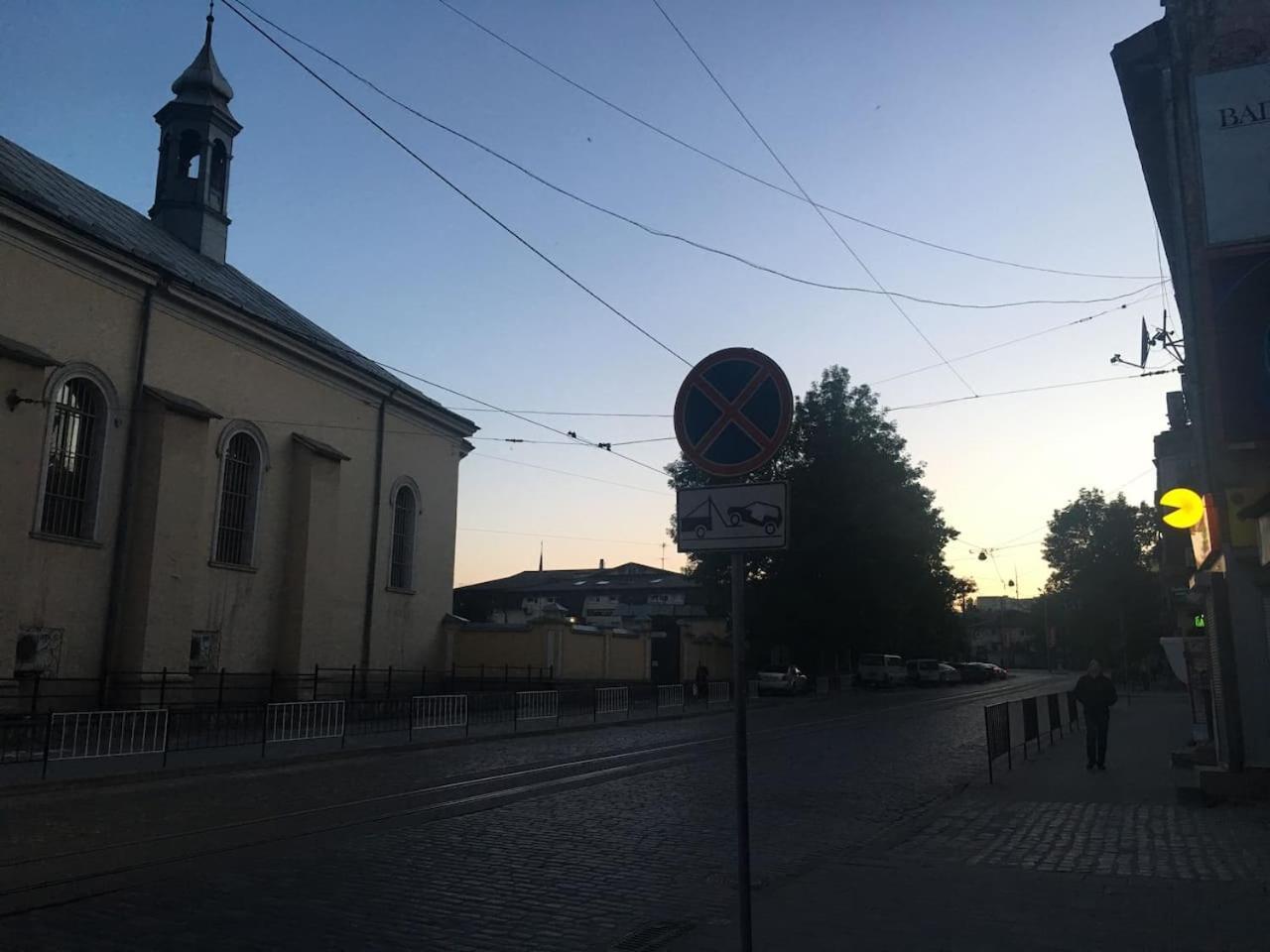 V&O Whitechocolateapt 800 M To Opera Lviv Luaran gambar