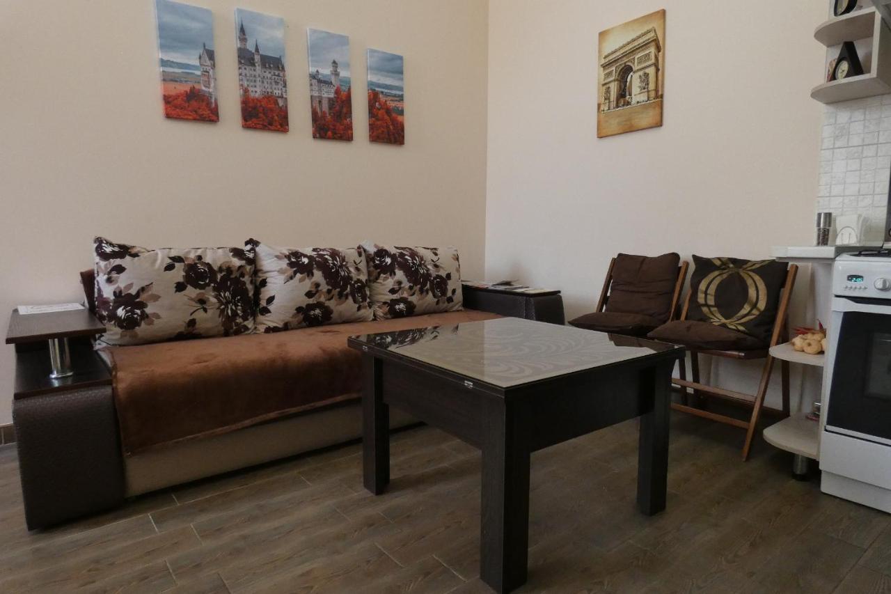 V&O Whitechocolateapt 800 M To Opera Lviv Luaran gambar